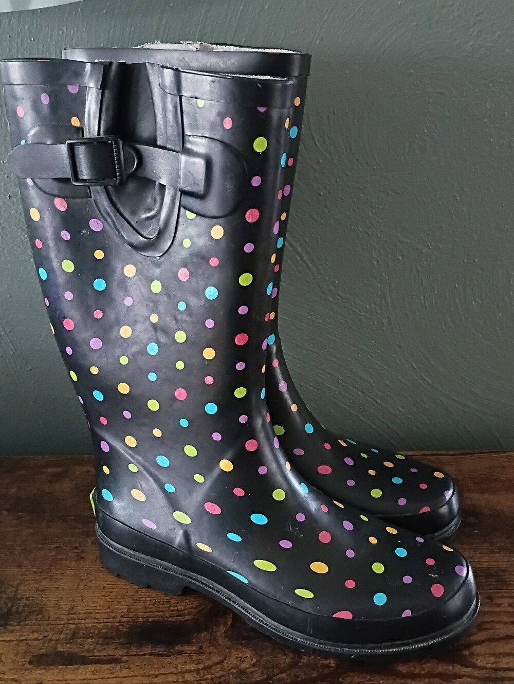Western Chief Women's 6 Rain Boots Black/Polka Dots